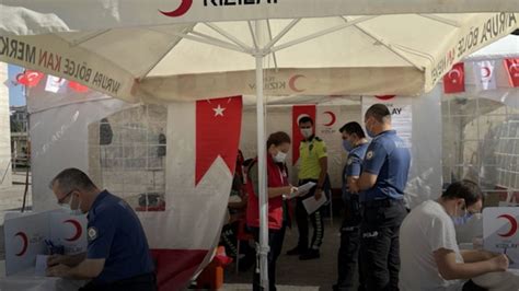 Edirne'de emniyet personeli kan bağışında bulundu